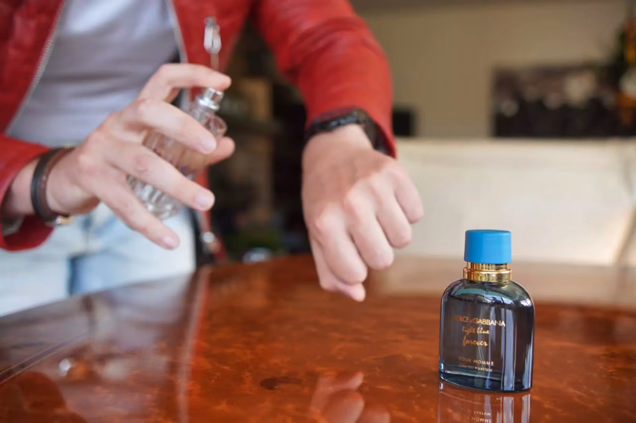 Alles, was du über Parfum-Layering wissen musst